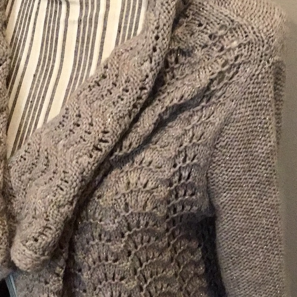 American Eagle Sweater Wrap Tan Colored Size Medium Sweater - Picture 2 of 6